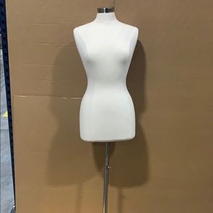 Women's Mannequin